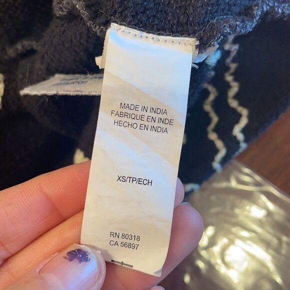 𝅺lucky Lotus Aztec dark gray open front cardigan. - Picture 8 of 11